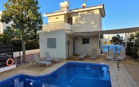 Poros 2 Villa